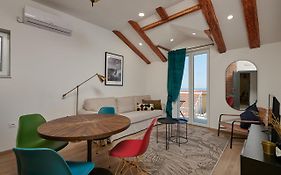 Apartments Maruna